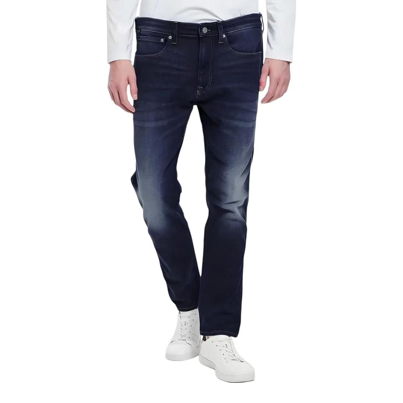 Calvin Klein 复古做旧运动楔形牛仔裤 J313306