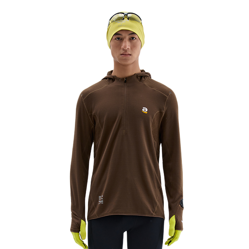 推荐商品：Staw  速干保暖抗菌加绒连帽长袖T恤 男女同款 24SACT015 深棕