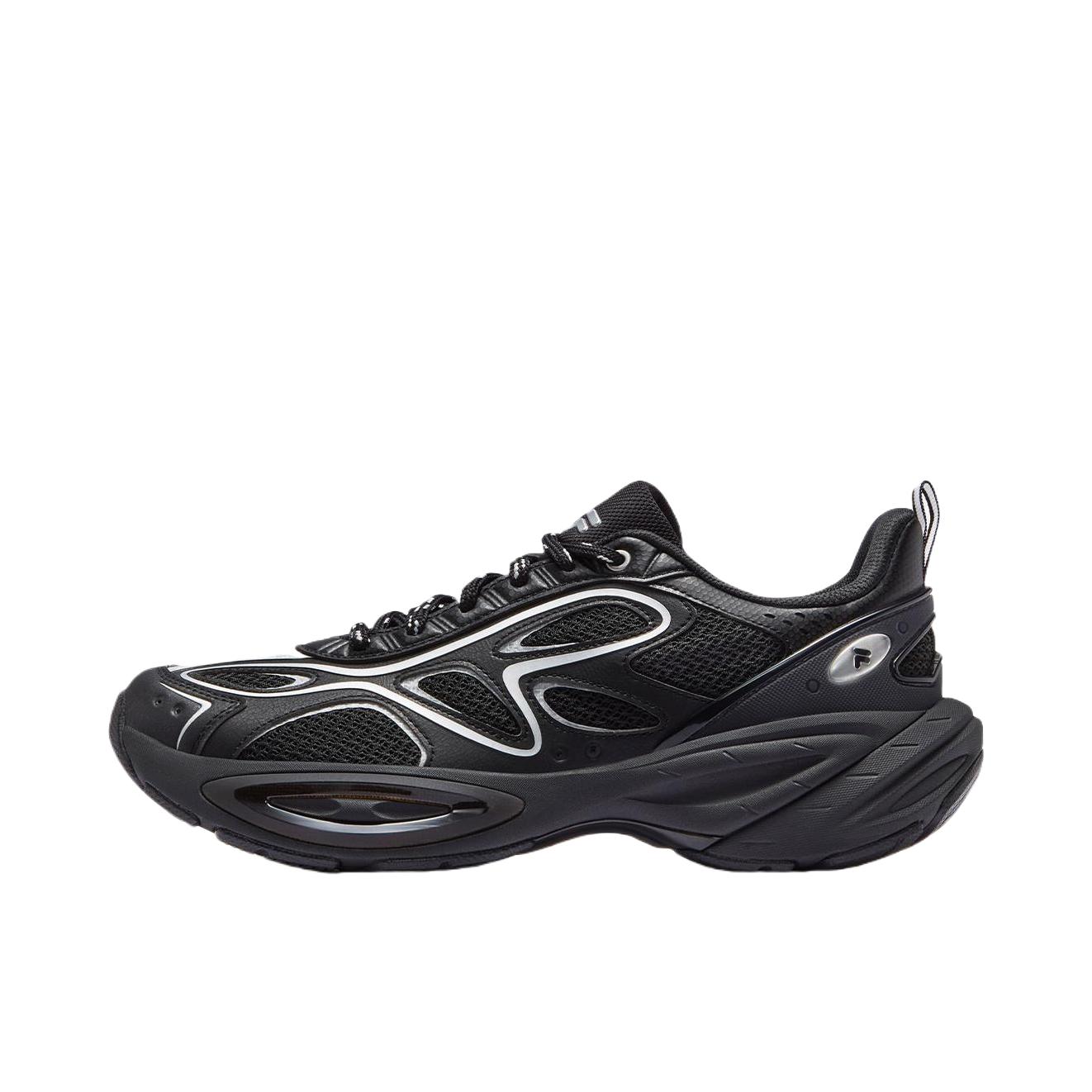 推荐商品：FILA/斐乐 BUZZARD 陨石2 网面 复古 机能 老爹鞋 黑色