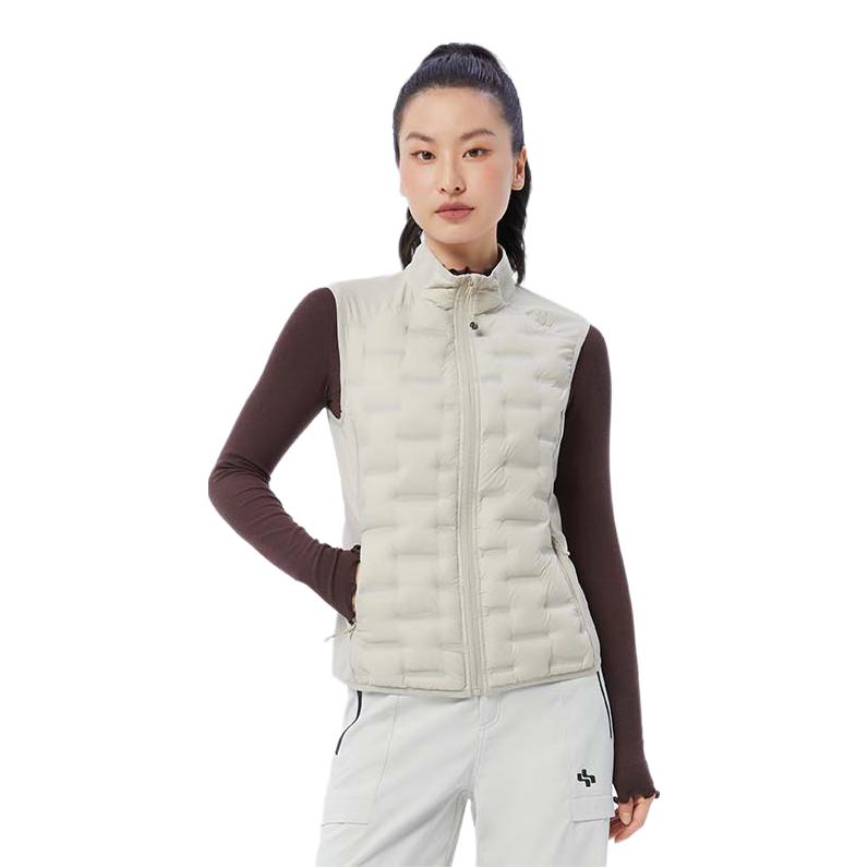 推荐商品：Lulla by Sea 保暖亲肤白鸭绒拉链立领马甲 女装 W2424 砂砾