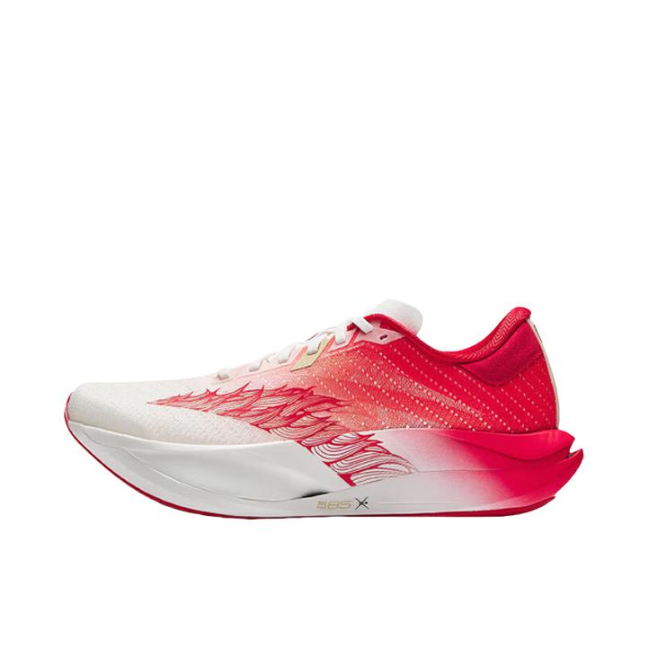 推荐商品：安踏 C202 7.0 跑鞋 双层氮85科技全掌碳板轻量马拉松竞速缓震训练 马年限定/男款/纸莎白/经典红/超凡粉