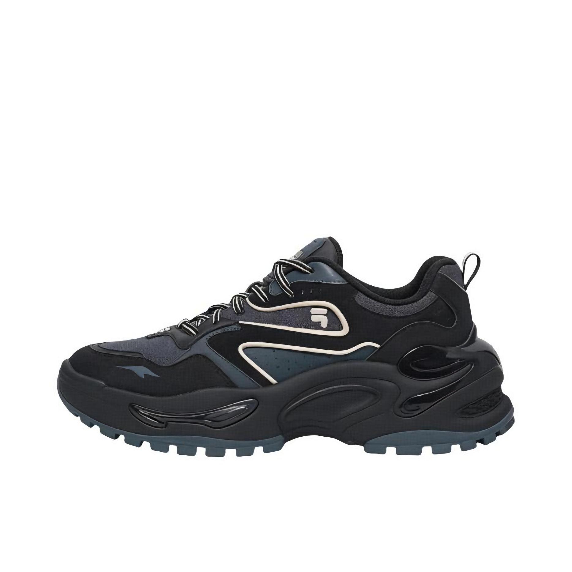 推荐商品：【赵露思同款】FILA/斐乐 软糖 时尚潮流 舒适百搭 防滑耐磨 运动休闲鞋 T12W511002F 女款/黑色/影黑灰