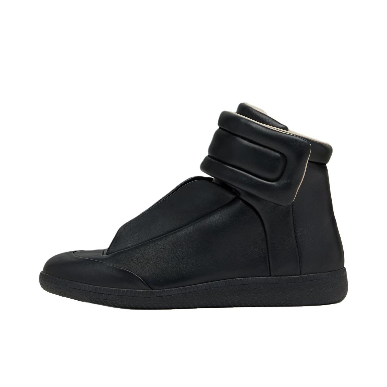 推荐商品：Maison Margiela 梅森·马吉拉 Future Sneaker 板鞋 时尚潮流舒适圆头平底 男款/黑色