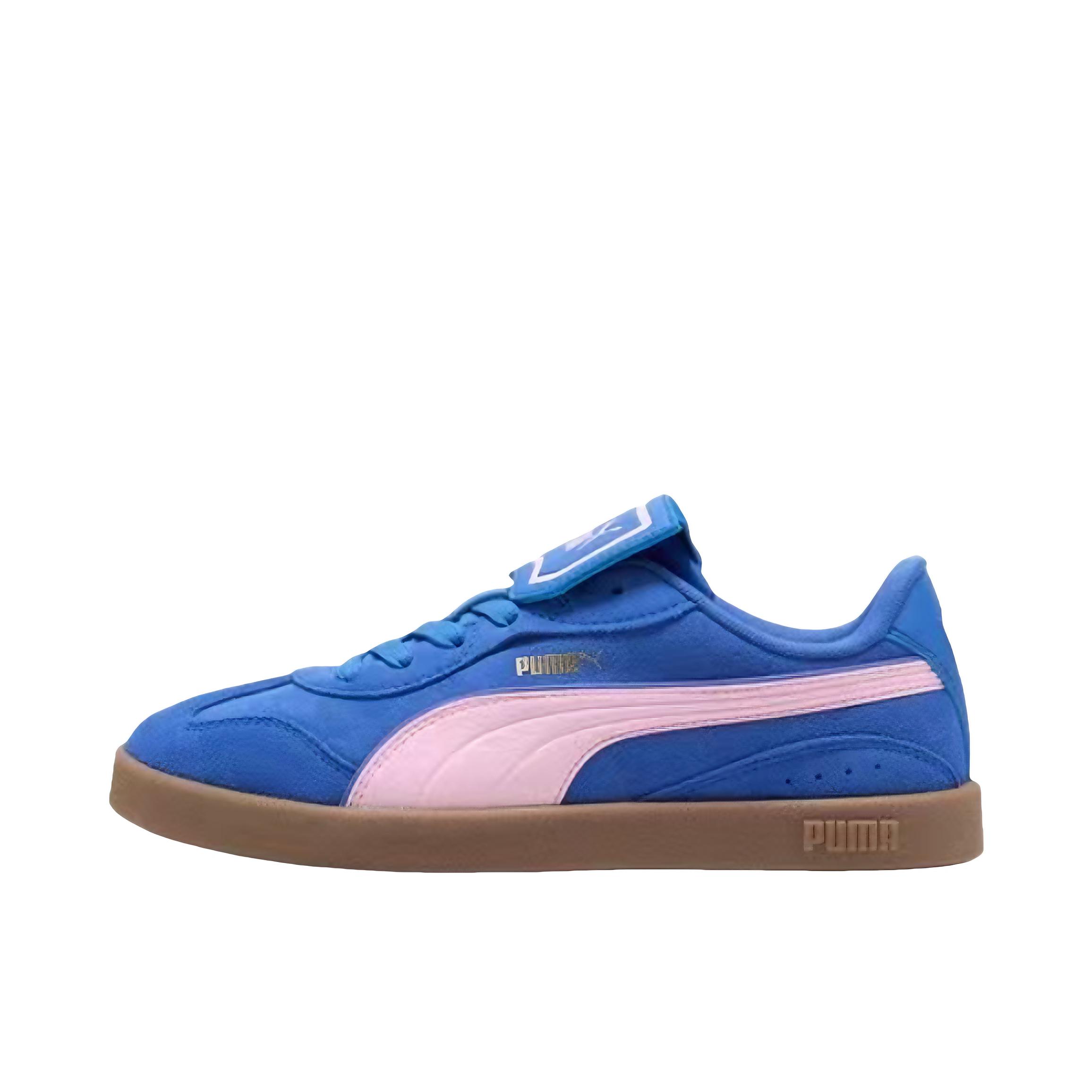 推荐商品：Puma/彪马 CLUB AZURA 德训鞋 板鞋 复古优雅可拆卸T头鞋缓震圆头牛剖层革防滑 女款/电光蓝-亮粉色