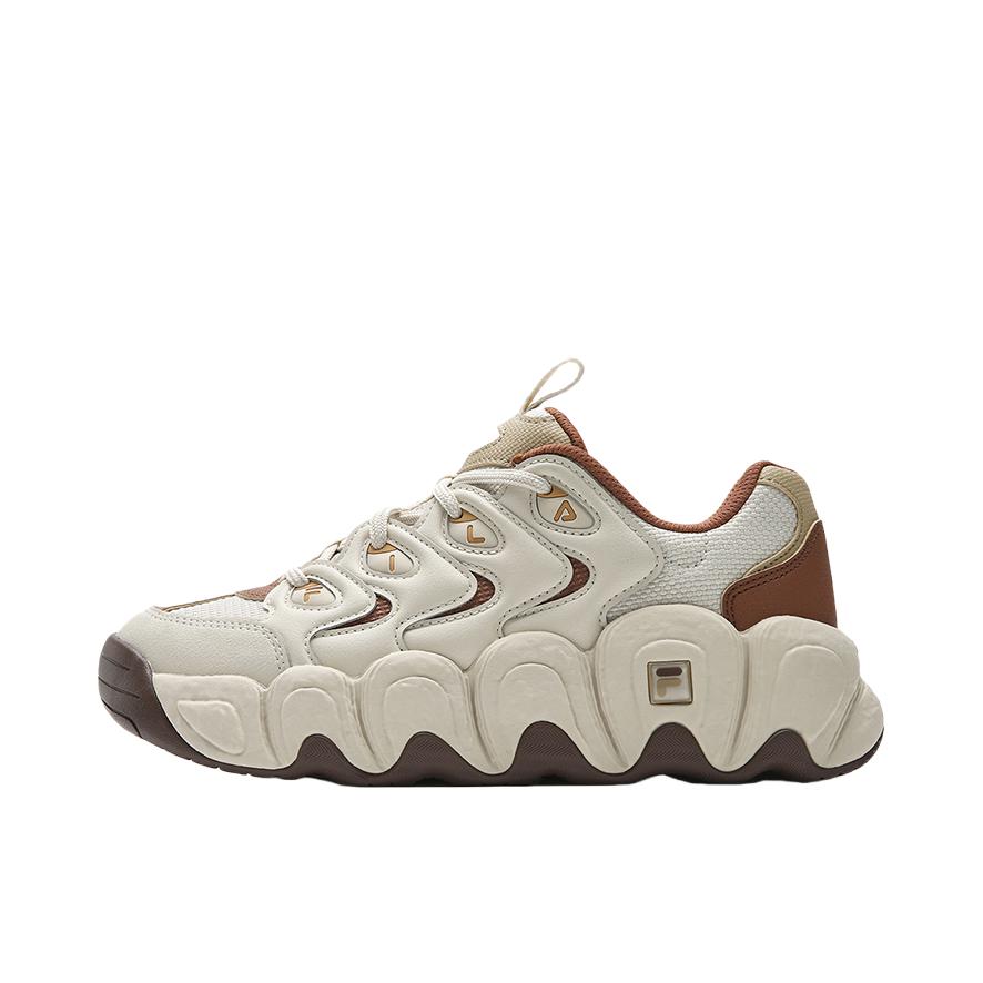 推荐商品：FILA/斐乐 CROISSANT 1S 可颂 IS 老爹鞋 厚底增高休闲系带包裹性轻便复古减震支撑 女款/杏仁奶白/摩卡棕