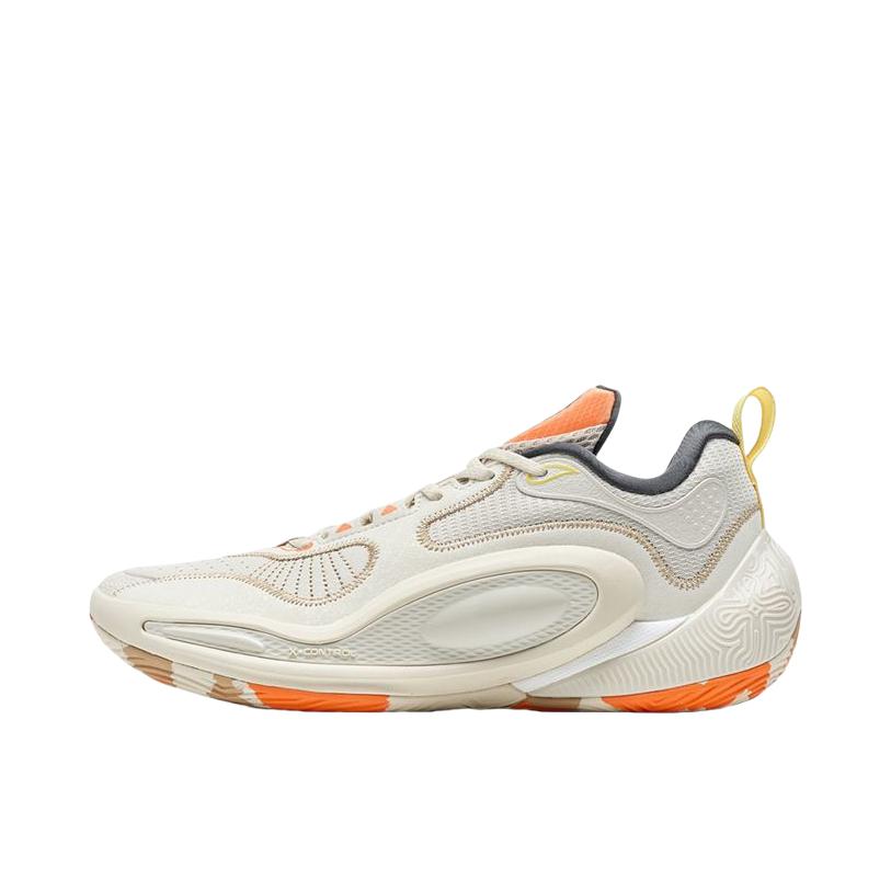 推荐商品：特步 游云TD-A 篮球鞋 减震耐磨舒适百搭实战训练防滑回弹后卫 茶白色/棕灰色