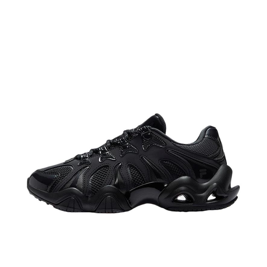 推荐商品：FILA/斐乐 Jagger 训练鞋 百搭低帮平跟圆头 黑色/鱼子灰