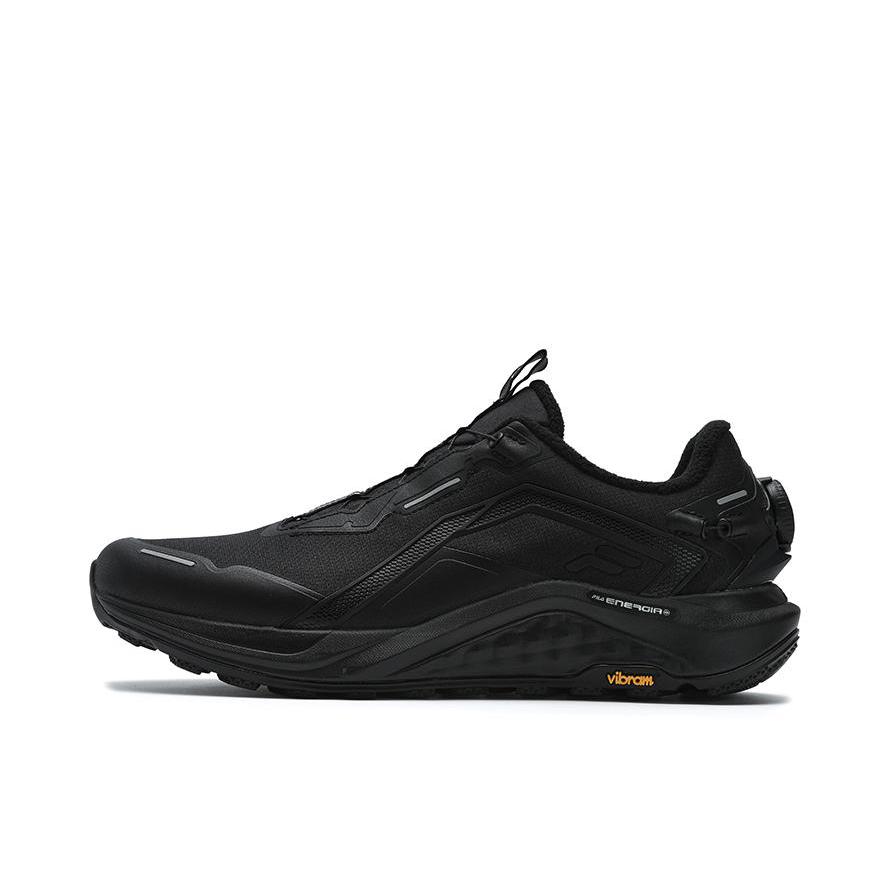 推荐商品：FILA/斐乐 BOA WOLF 2+ 户外鞋 越野跑鞋 舒适百搭减震防滑低帮织物旋钮 男款/加绒/黑色