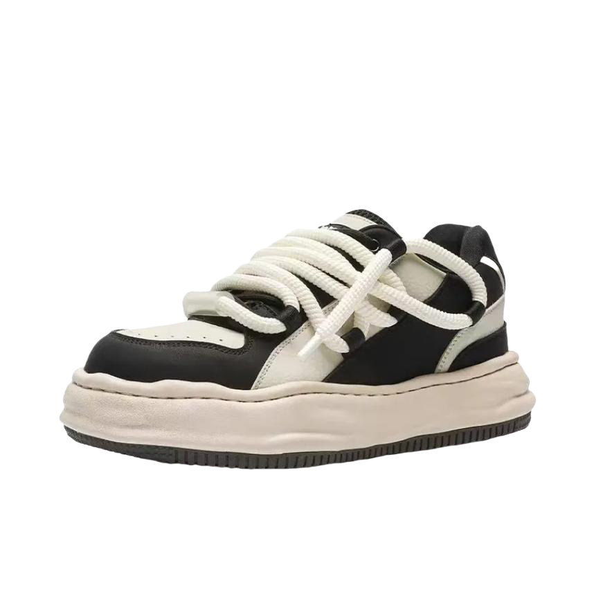 推荐商品：KLAMMKICKS 空军一号 板鞋 增高厚底简约情侣 黑色/白色