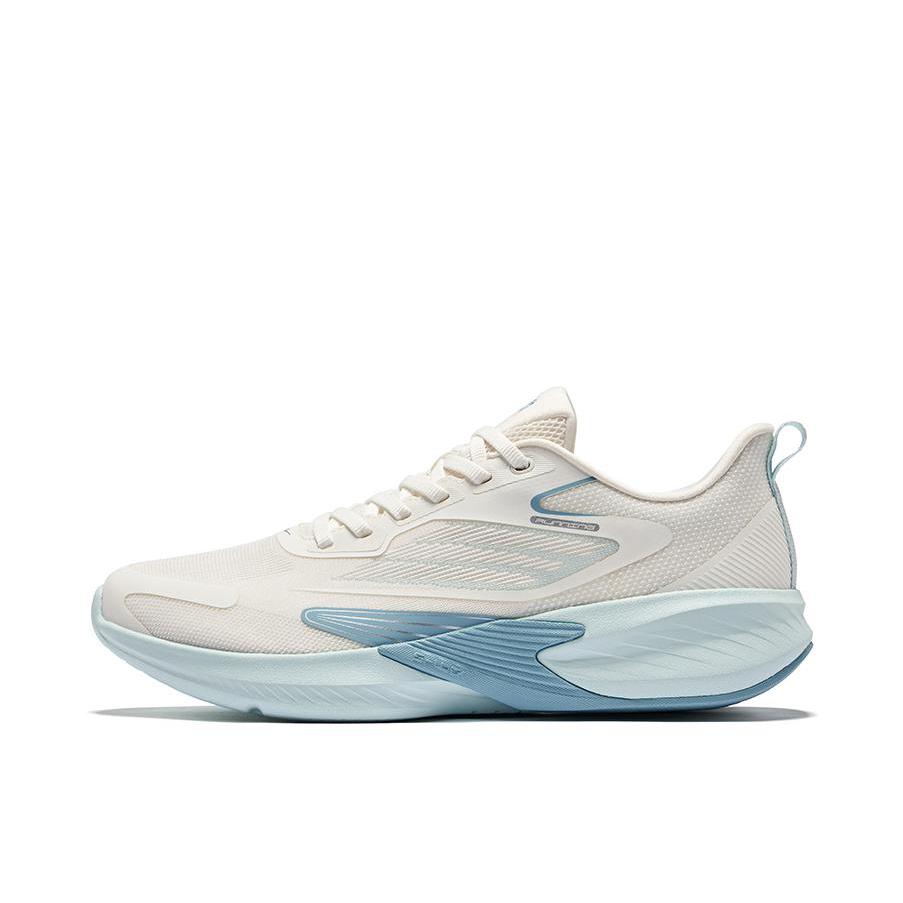 推荐商品：鸿星尔克 逐影2 稳定 轻质 网面 透气 运动休闲鞋 微晶白/井天蓝