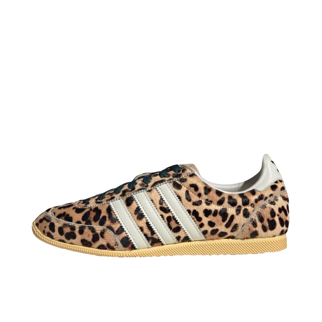 推荐商品：adidas Originals Japan 防滑耐磨 舒适轻便 复古百搭 潮流 T头鞋 薄底鞋 运动休闲鞋 棕色/白色 