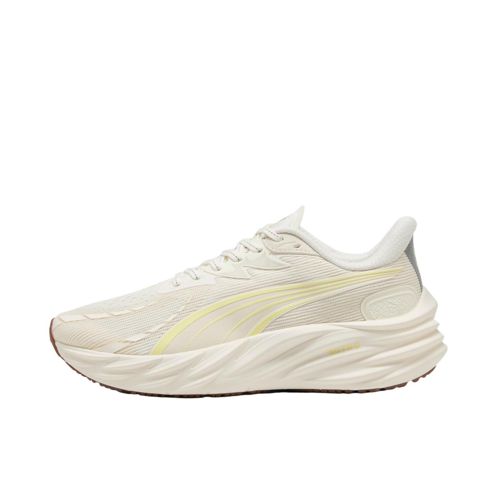 推荐商品：Puma/彪马 Velocity Nitro 4 跑鞋 透气减震回弹耐磨舒适 女款/白色 