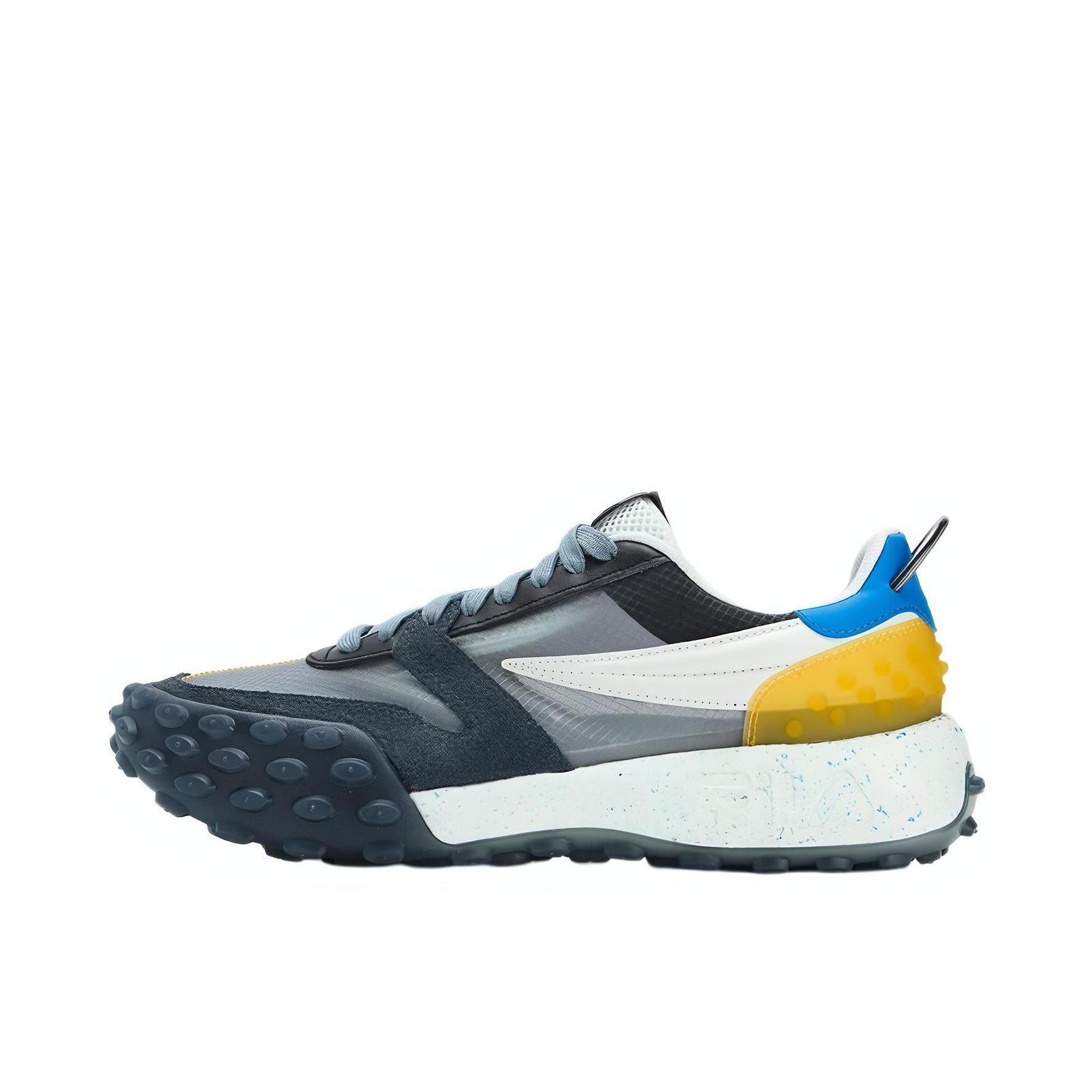 推荐商品：FILA/斐乐 Gara 防滑耐磨 舒适轻便 网布透气 圆头 合成革 织物 运动 头层牛皮 跑鞋 黑色/阴影灰