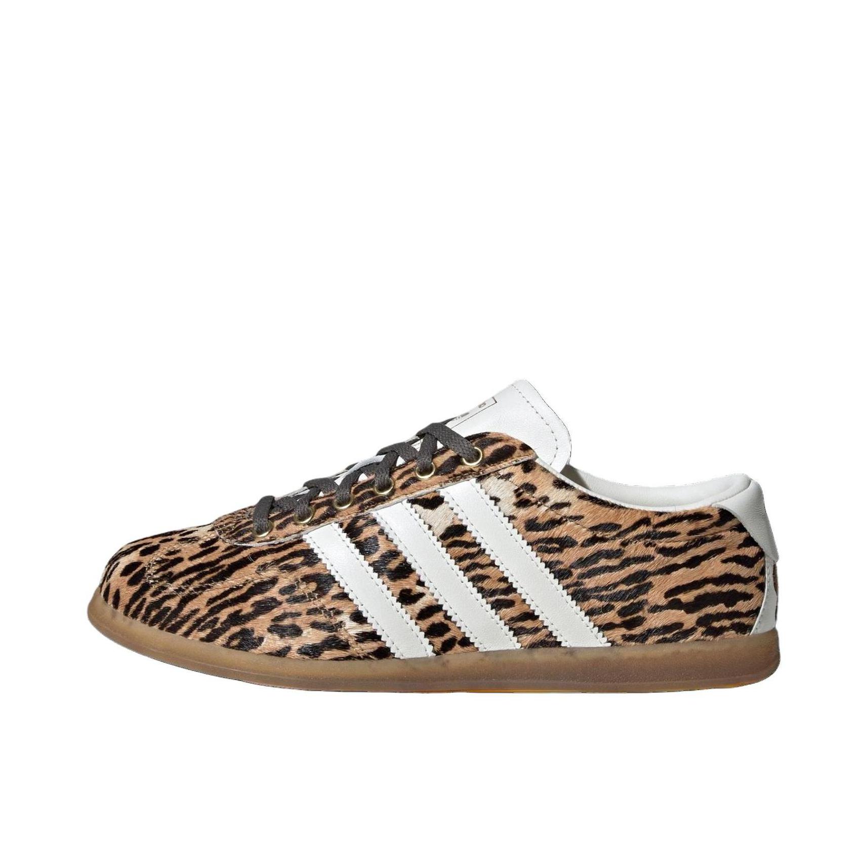 推荐商品：adidas Originals GAZELLE Lo Pro 板鞋 百搭耐磨低帮舒适薄底德训鞋T头鞋复古防滑贴合 麦棕色/亮白色/棕色