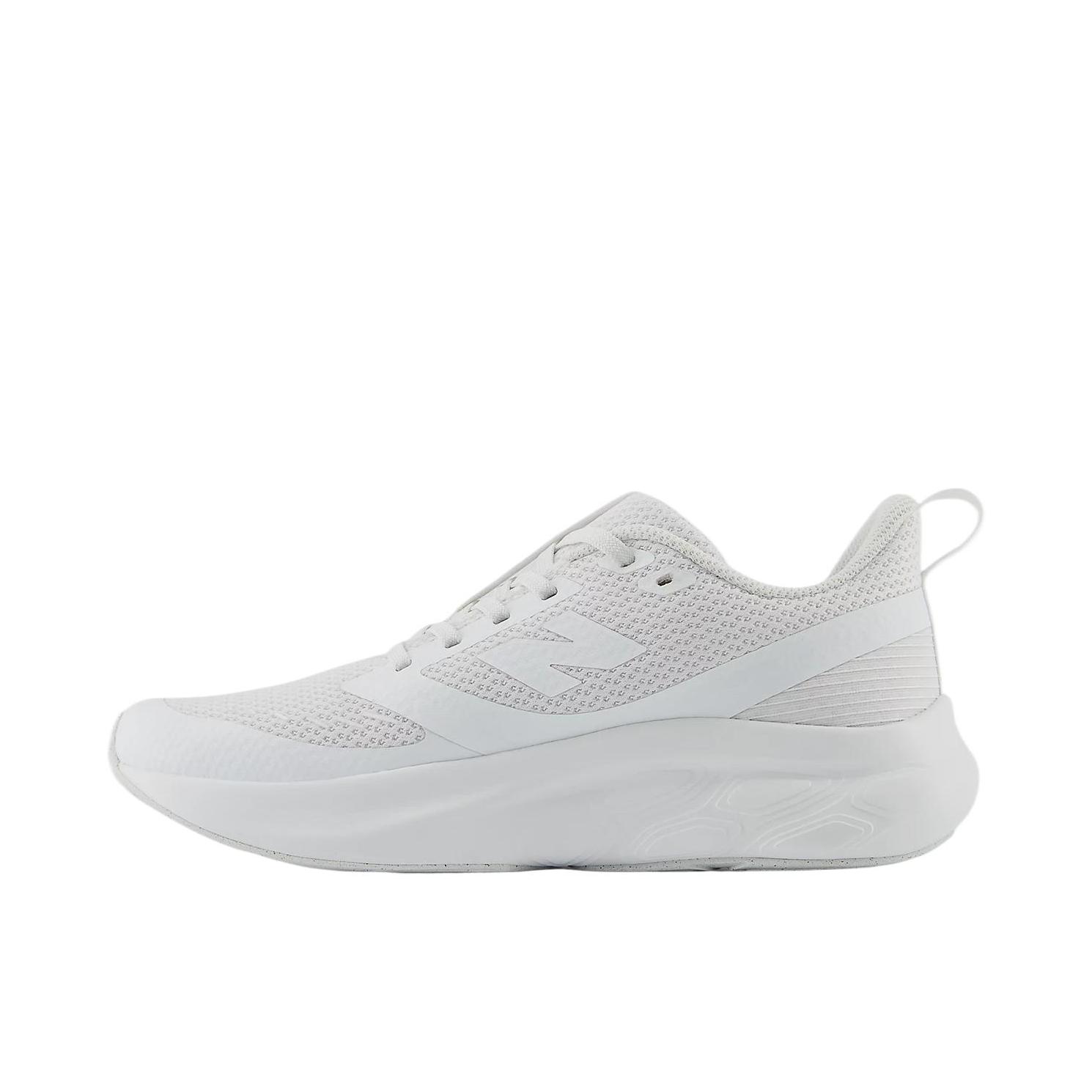 推荐商品：New Balance Fresh Foam 625 防滑 耐磨 透气 低帮 跑鞋 M宽/大童/白色