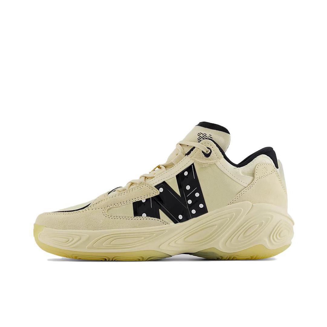 推荐商品：New Balance Fresh Foam BB v2 篮球鞋 缓震防滑耐磨低帮圆头复古百搭时尚 D宽/米色/黑色