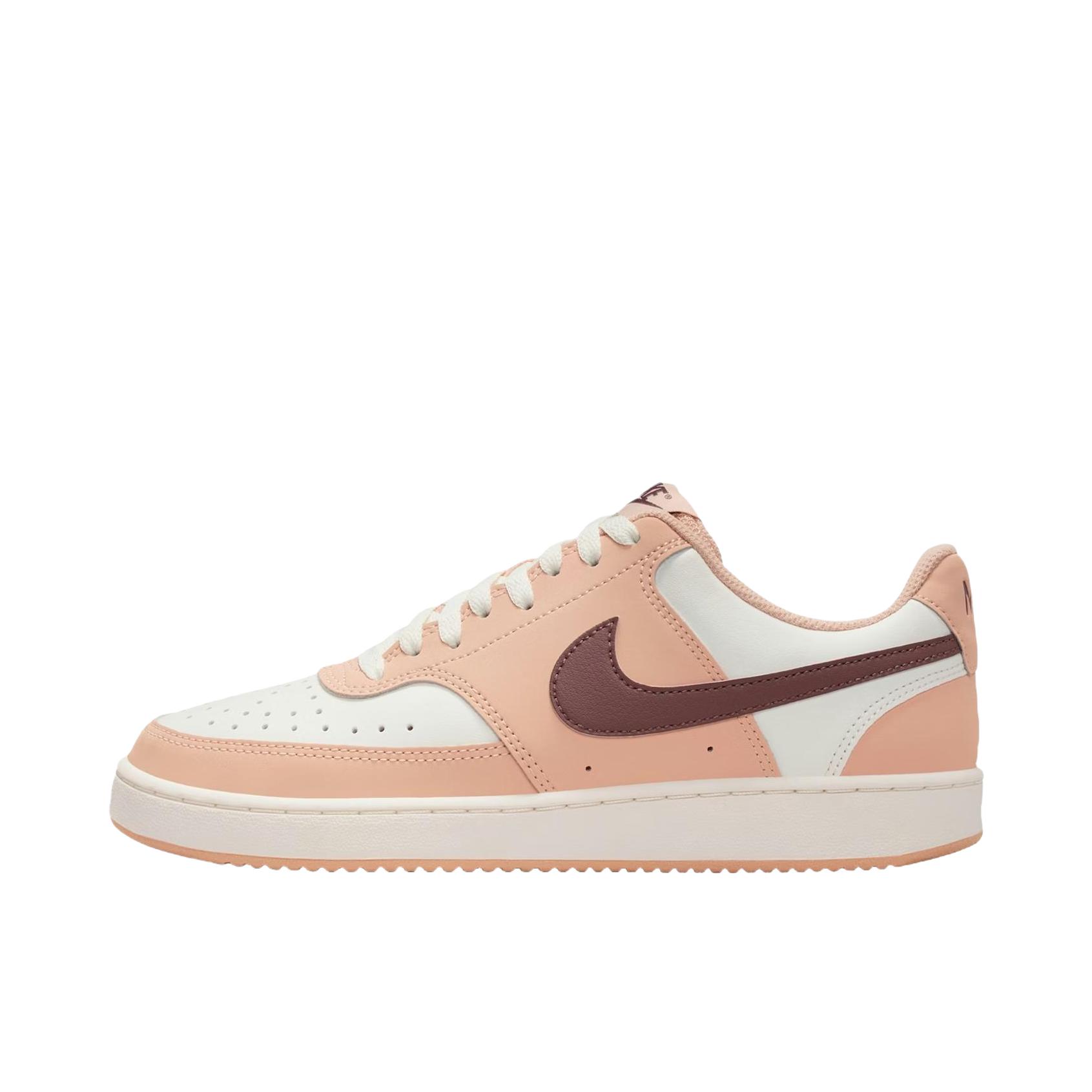推荐商品：Nike Court Vision 板鞋 复古缓震抓地防滑轻便 粉色/米色