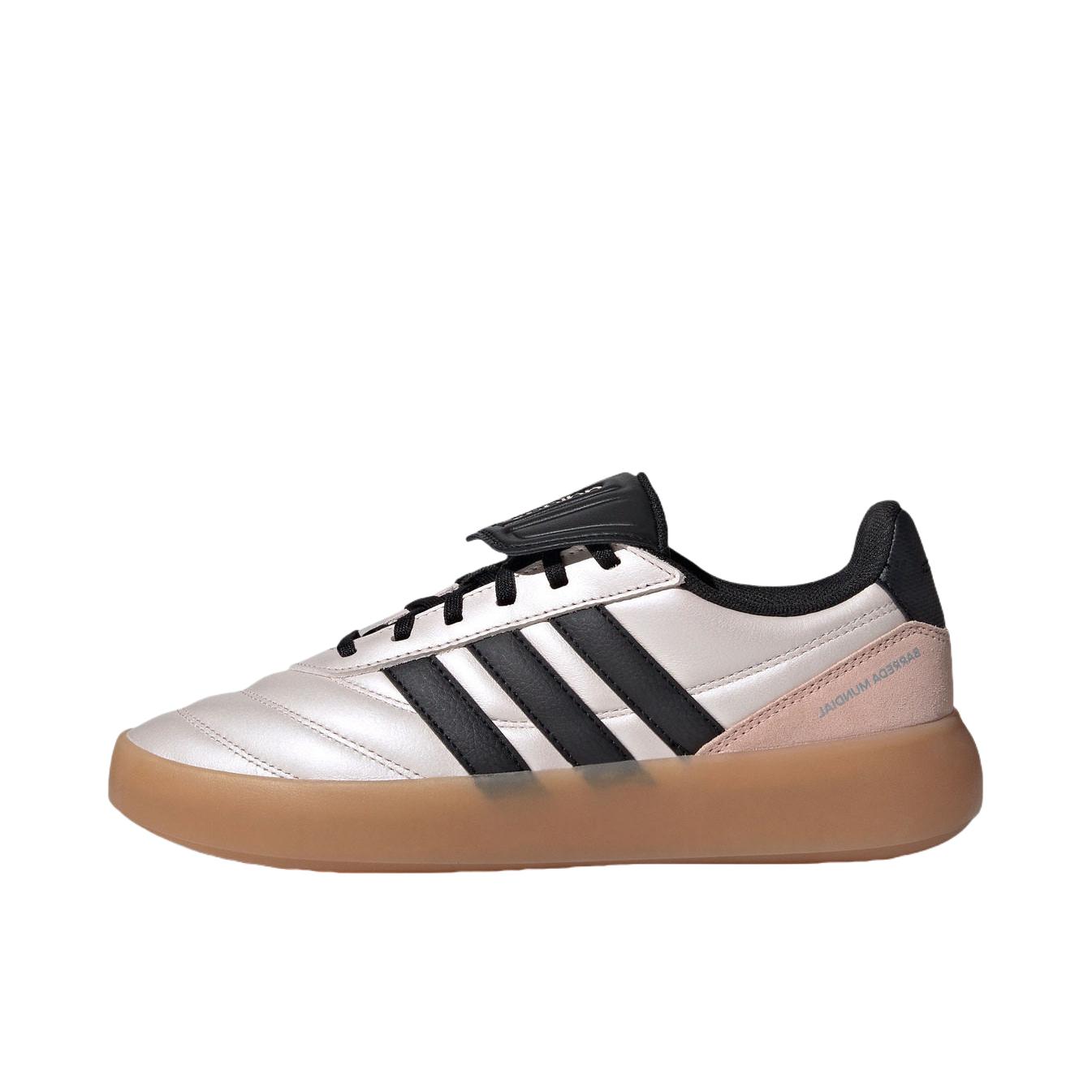 推荐商品：adidas BARREDA MUNDIAL 板鞋 百搭时尚舒适贴合圆头 浅金属粉/黑色/淡粉色
