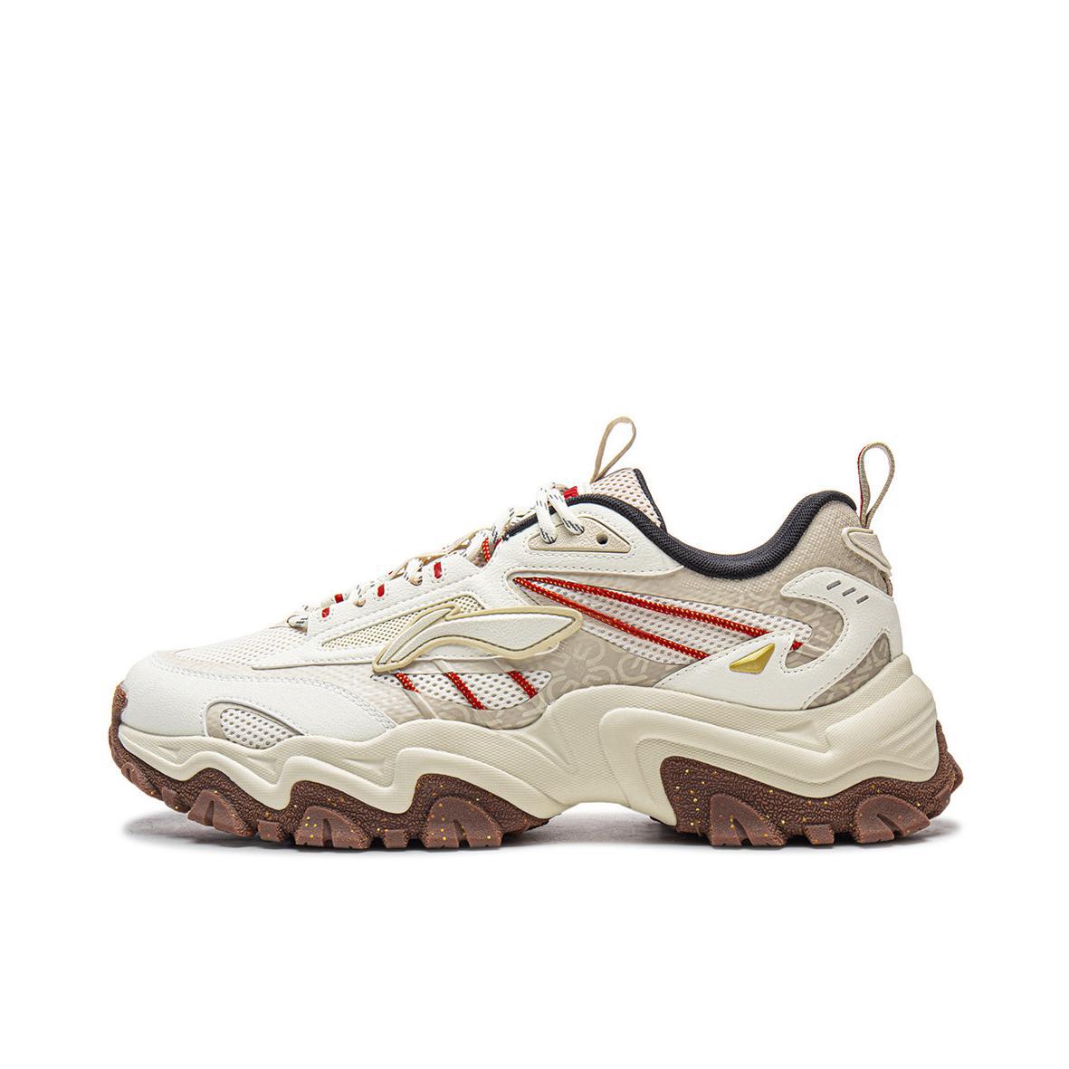 推荐商品：李宁 悦途 老爹鞋 百搭复古厚底增高支撑防滑减震 马年限定/米色/白色/燕麦灰