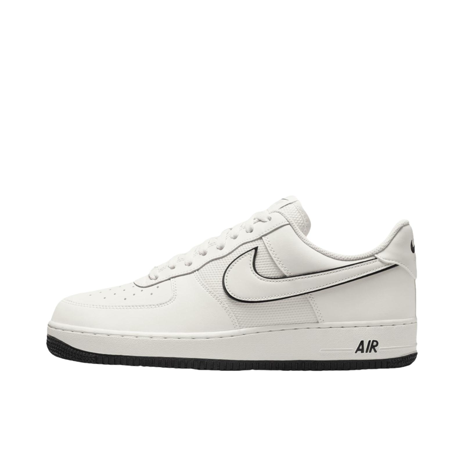 推荐商品：Nike Air Force 1 空军一号 板鞋 轻便舒适百搭耐磨防滑复古 羽毛白/深黑色