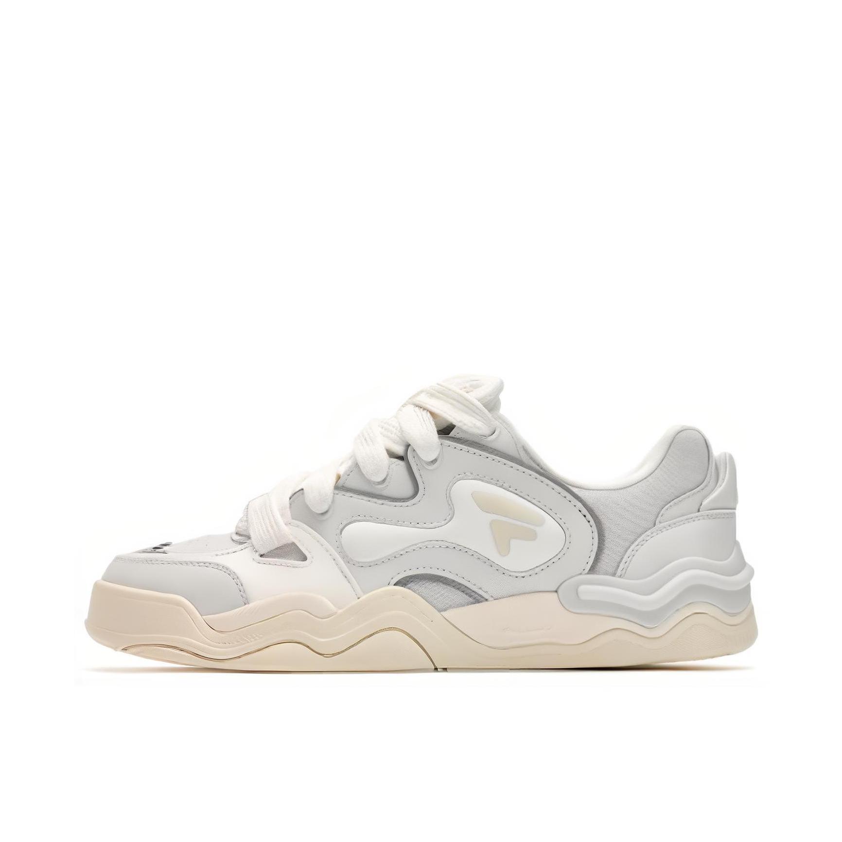 推荐商品：FILA/斐乐 KICK DX 板鞋 合成革抗冲击性防水复古减震防滑耐磨增高 消逝蓝/雪白