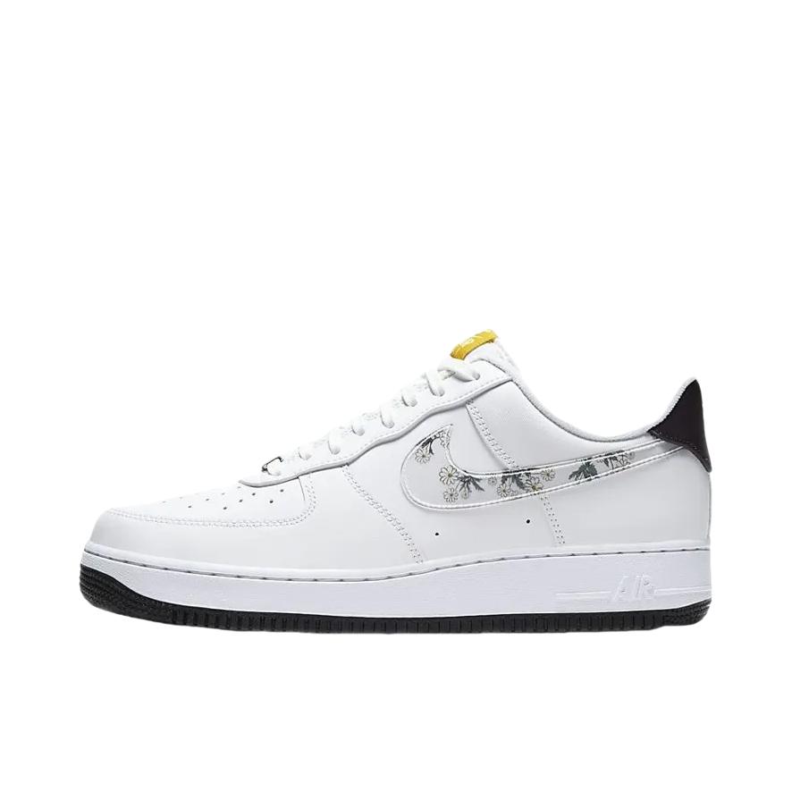 推荐商品：Nike Air Force 1 空军一号 板鞋 轻便舒适百搭耐磨防滑复古 Daisy 白色/雏菊