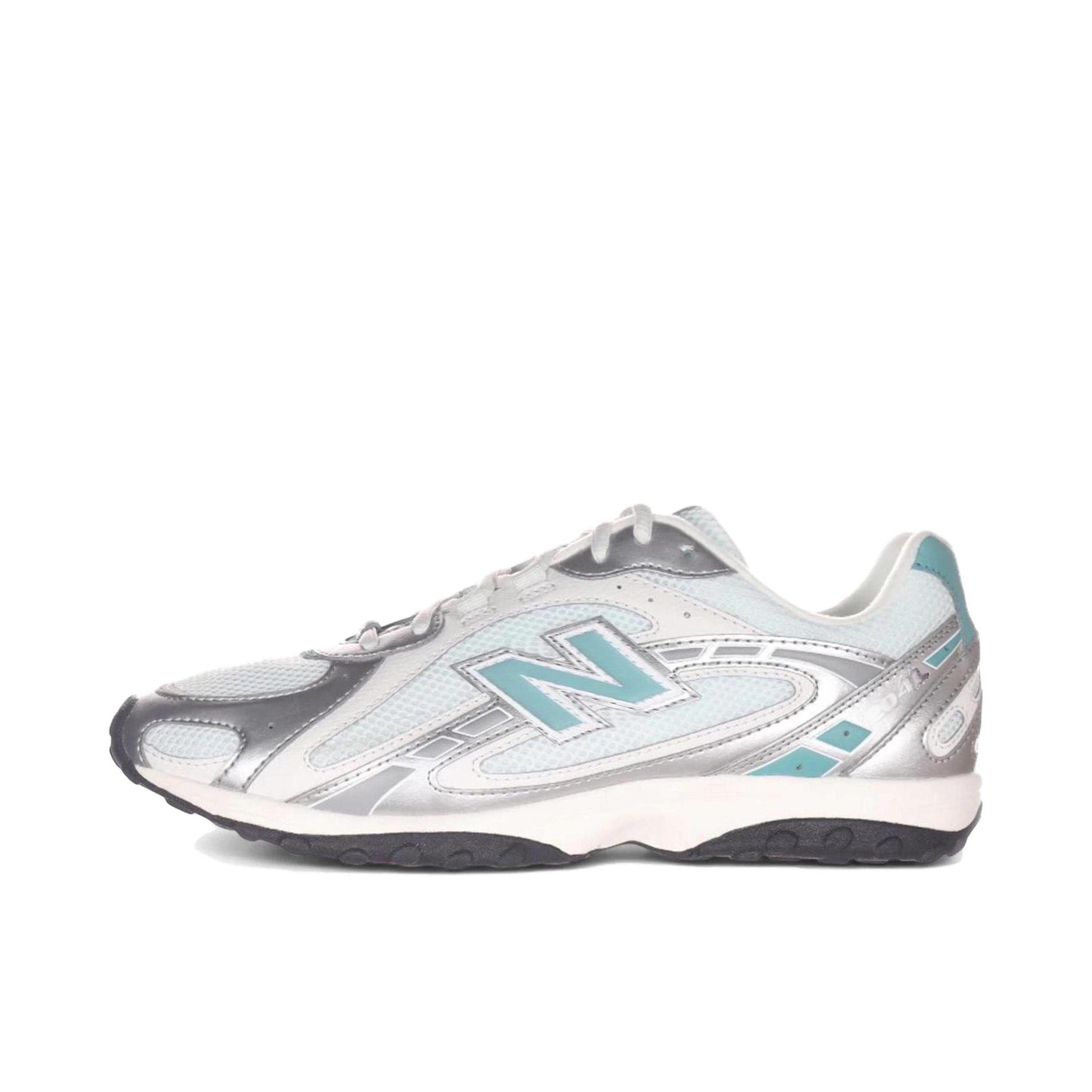 推荐商品：New Balance 204L 德训鞋 运动休闲鞋 系带轻盈薄底芭蕾风 D宽/白色/银色/蓝色