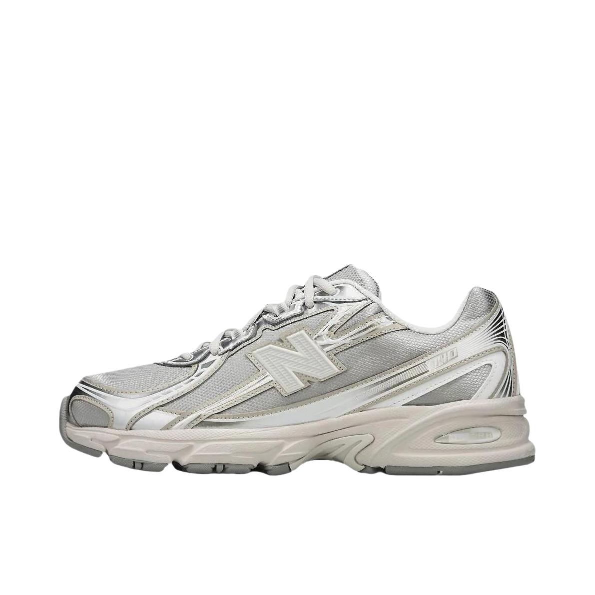 推荐商品：New Balance 740 跑鞋 增高防滑耐磨透气低帮系带拼接圆头千禧风贴合支撑耐穿 D宽/淡银色 