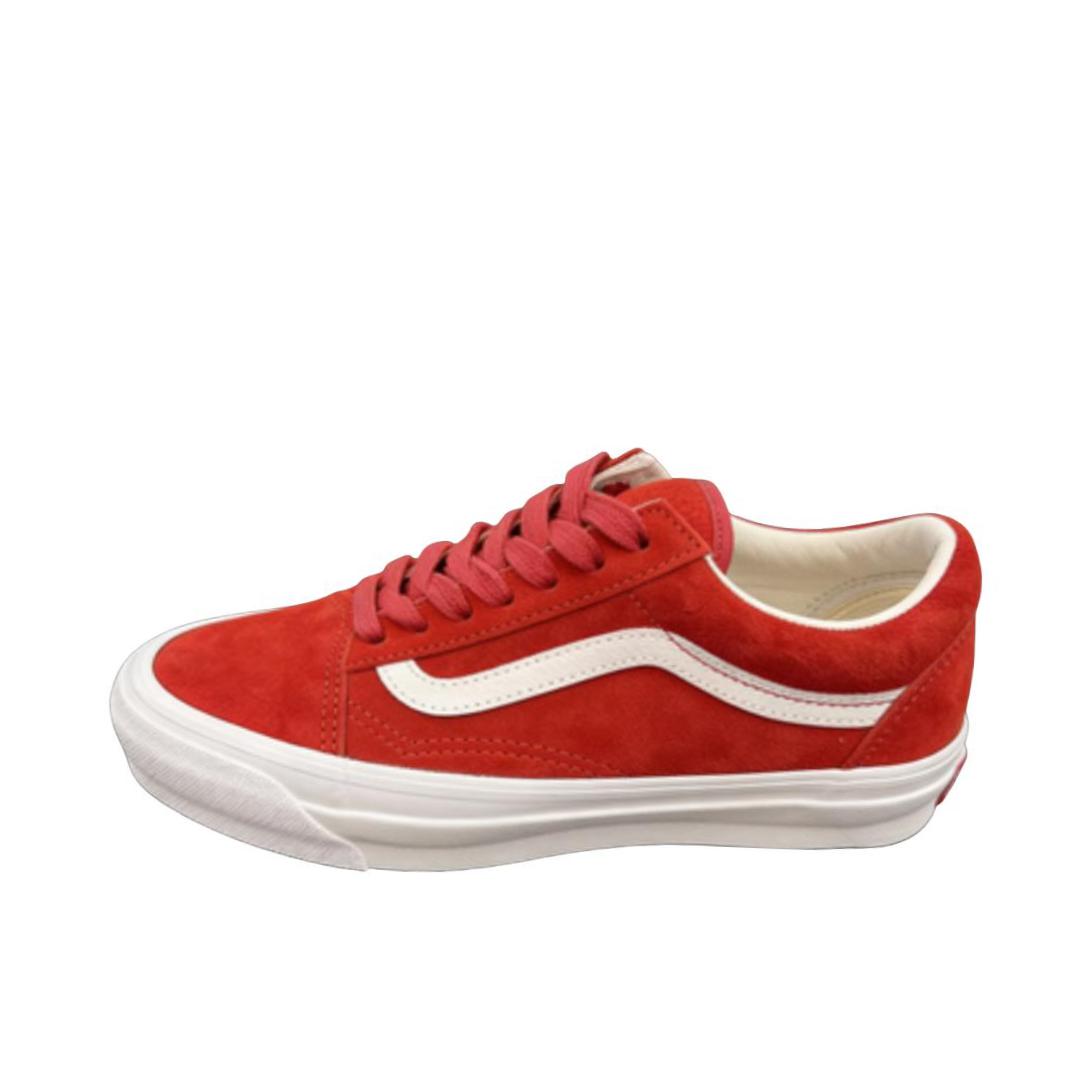 推荐商品：Vans/范斯 Premium Old Skool 板鞋 复古百搭时尚潮流防滑耐磨舒适低帮贴合 淡红色