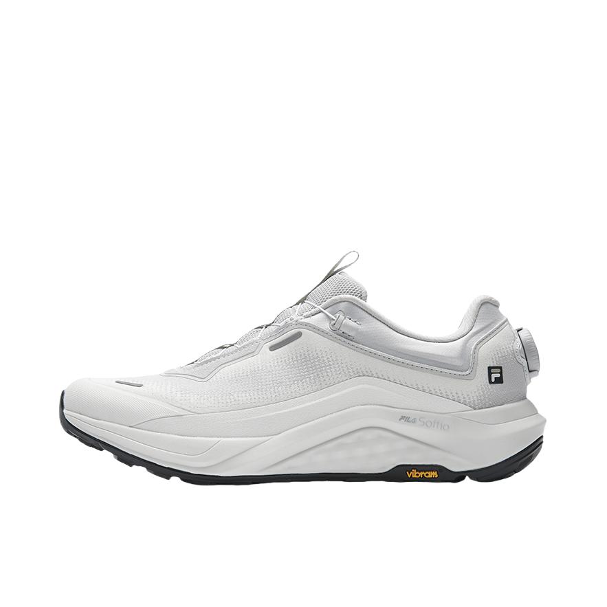 推荐商品：FILA/斐乐 BOA WOLF 2+ 雪狼2+ 户外鞋 徒步鞋 登山防泼水旋钮包裹性减震轻便 雾霾灰
