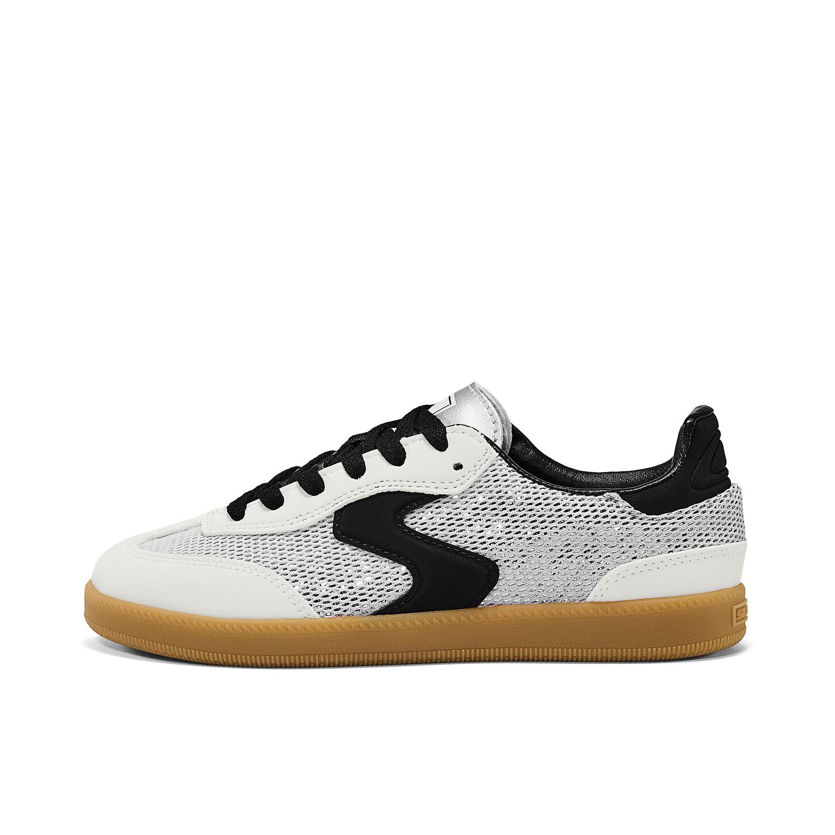 推荐商品：Skechers/斯凯奇 Court Classics 防滑 回弹 贴合耐磨 低帮 闪穿 圆头 薄底 绑带 简洁风 板鞋 网面/女款/白色/黑色