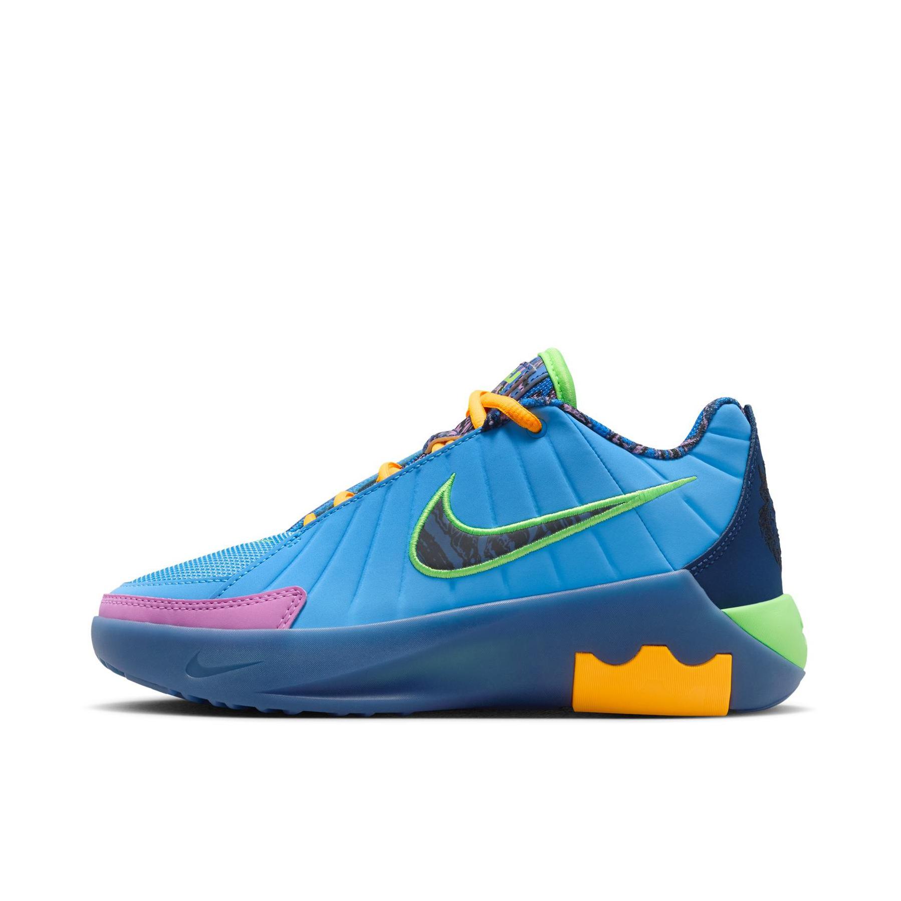 推荐商品：Nike 詹姆斯 LEBRON WITNESS 9 篮球鞋 缓震实战支撑抓地抗扭 大童/蓝色/黑色