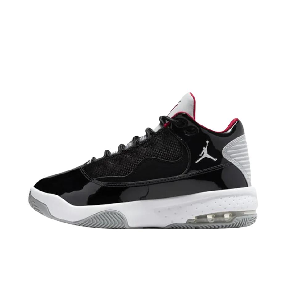 推荐商品：Jordan Max Aura 2 篮球鞋 复古防滑耐磨支撑缓震合成革耐穿抓地 黑色/白色/红色