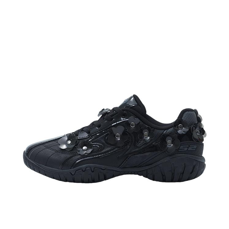 推荐商品：ANTA SNEAKERVERSE Thorn 荆棘 运动休闲鞋 简约百搭耐磨透气 女款/基础黑/城堡灰