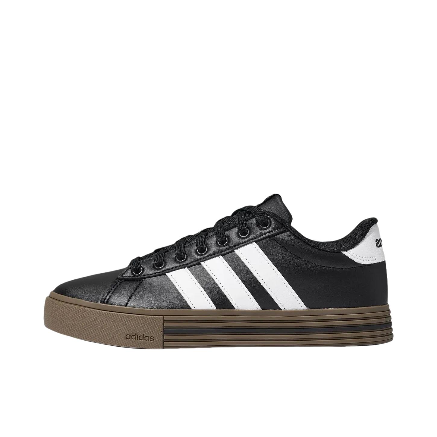 推荐商品：adidas neo Daily 4.0 板鞋 轻便舒适防滑耐磨复古百搭合成革轻运动 黑色/帆白色