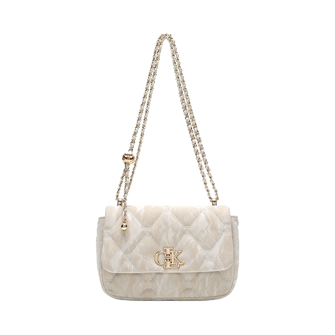 推荐商品：BETTINA VIVIAN 常规菱格可调节肩带PU斜挎包