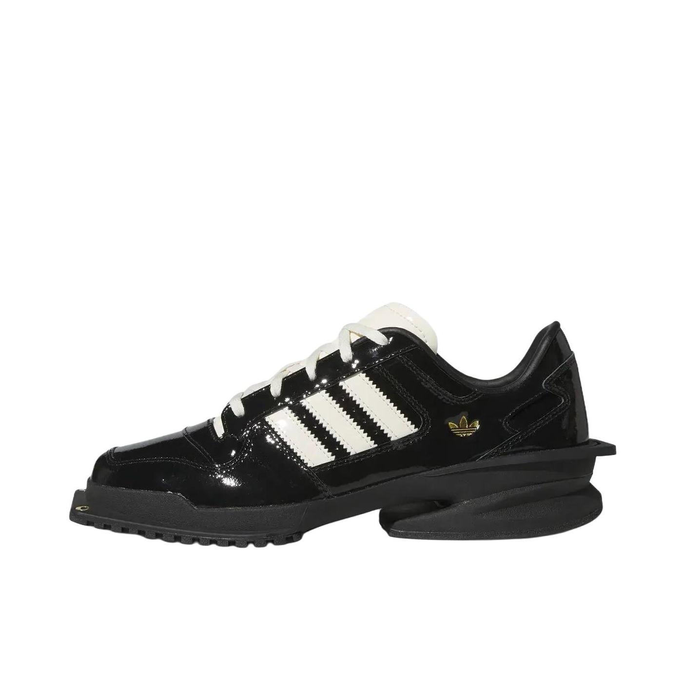 推荐商品：adidas Originals FORUM CUBISM 运动休闲鞋 系带厚底方头贴合 亮黑色/白色