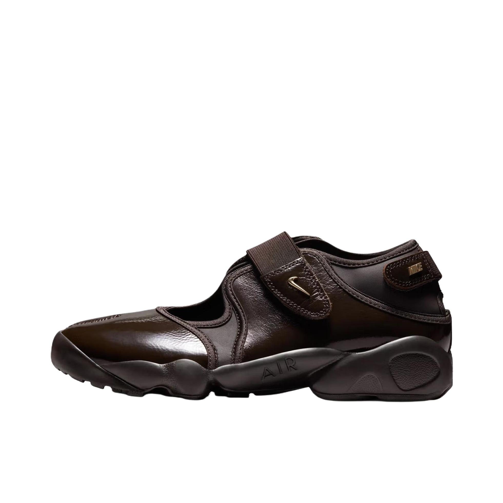 推荐商品：Nike Air Rift 分趾 防滑耐磨 缓震回弹 网面透气 舒适轻便 沙滩 魔术贴 百搭 运动休闲鞋 巧克力棕 