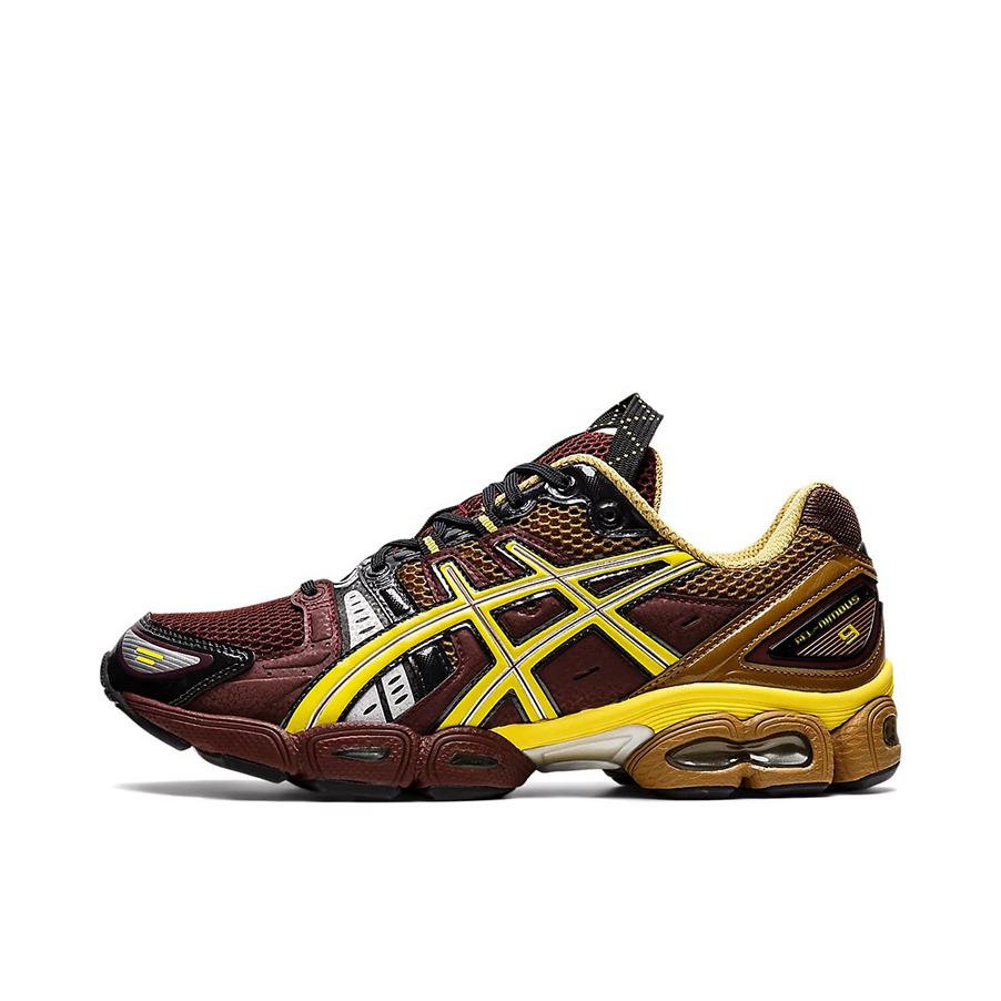 推荐商品：Asics/亚瑟士 Gel-Nimbus 9 跑鞋 减震回弹防滑耐磨网布透气合成革复古百搭圆头 酒红/黄色