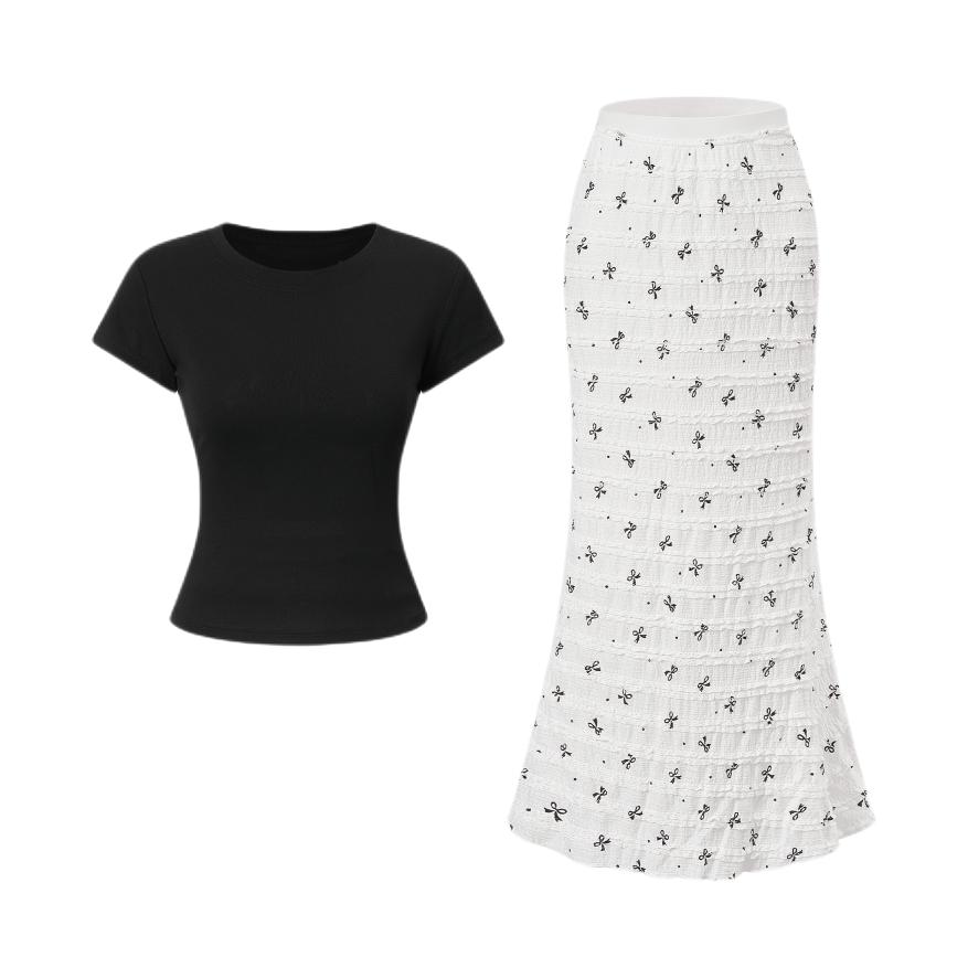 推荐商品：7 SEVFUN/七色纺 正肩修身包臀碎花短袖休闲套装 女装 CUF243962 白