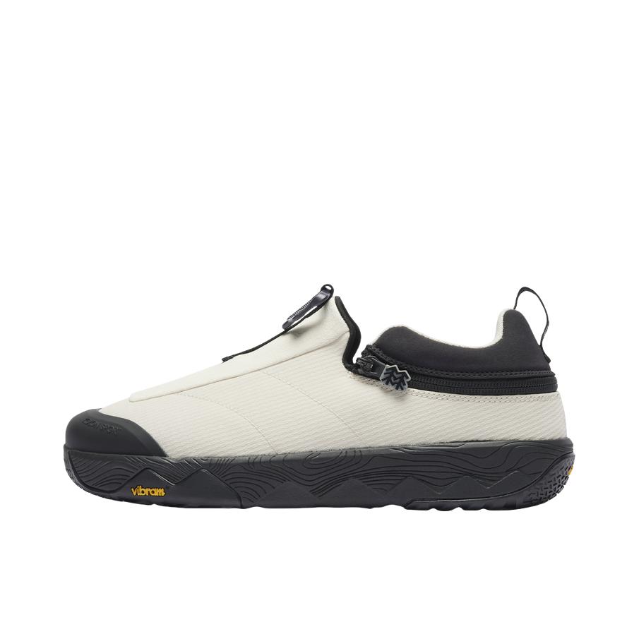 推荐商品：KOLON SPORT/可隆 FRESH SHIFT 2 IN 1 运动休闲鞋 平跟防滑轻便 米色/白色/黑色