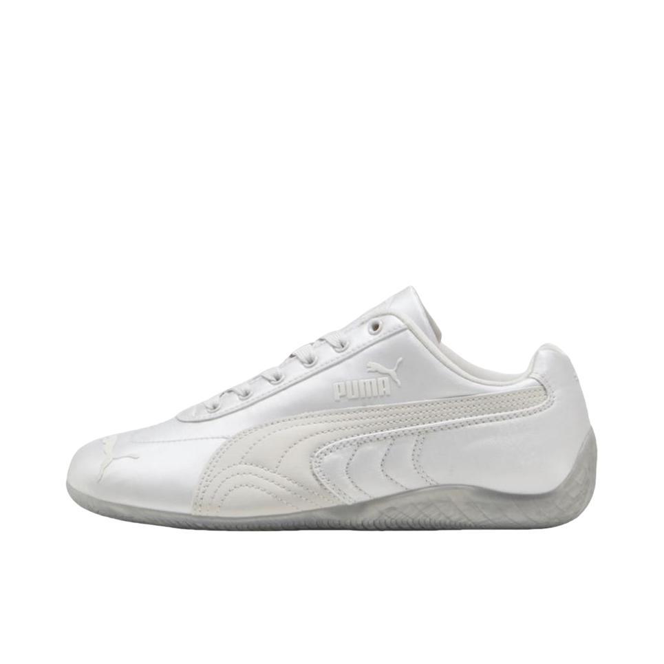 推荐商品：【单依纯同款】 Puma/彪马 Speedcat 运动休闲鞋 防滑耐磨薄底赛车风做旧T头鞋 银色/白色