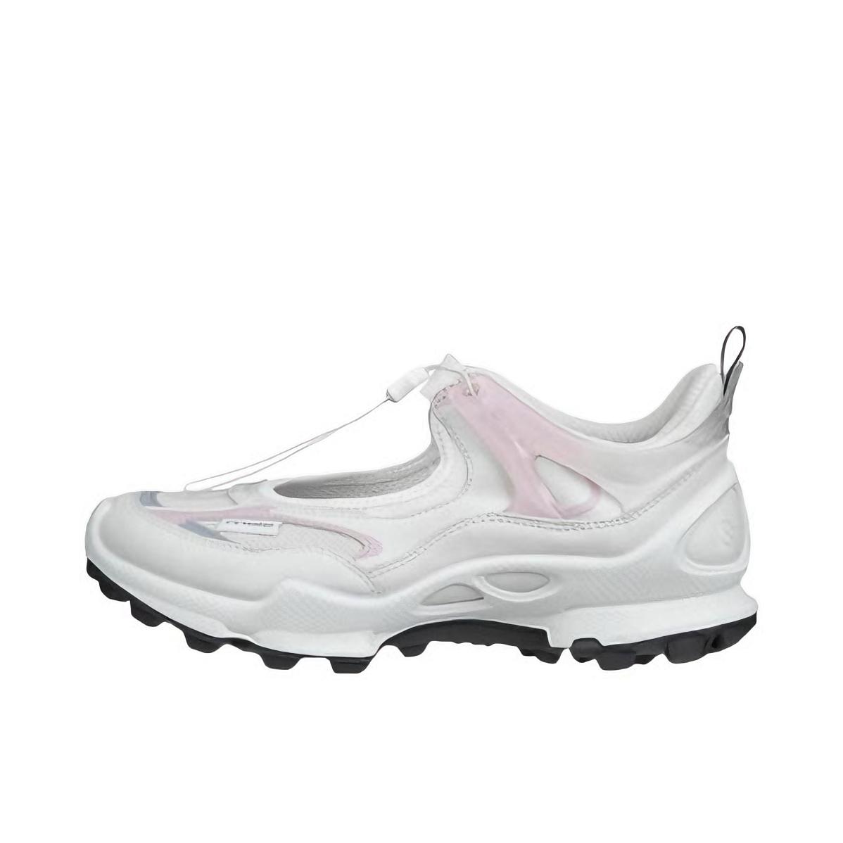 推荐商品：ECCO/爱步 BIOMC-TRAIL 登山鞋 户外鞋 舒适透气防滑 女款/白色/水泥灰