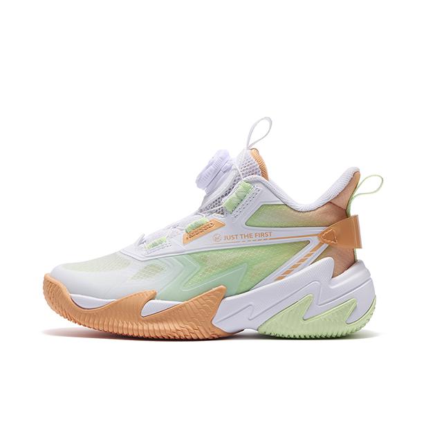 推荐商品：361度 悍将 3.0 运动 防滑 耐磨 儿童篮球鞋 大童/361度白/水柠绿色/奶昔橙色