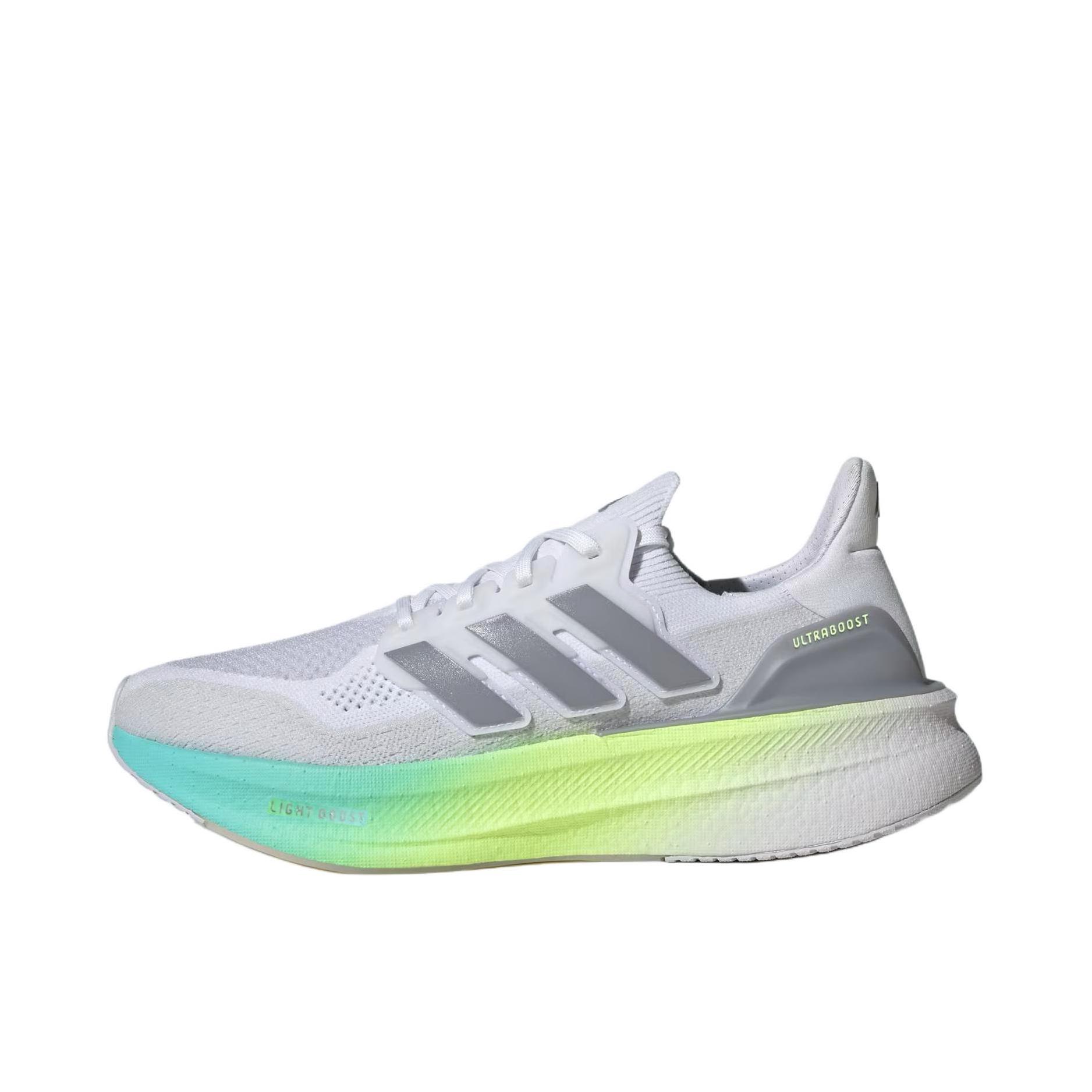 推荐商品：adidas Ultraboost 5.0 跑鞋 轻便减震回弹支撑贴合随心畅跑短跑 白色/绿色