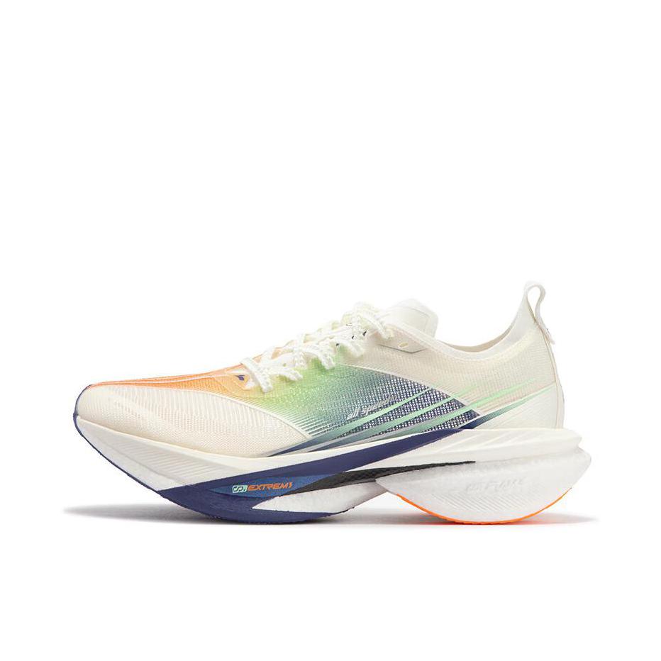 推荐商品：361度 飞飚2.0 跑鞋 马拉松动态碳板全掌弹性体科技双密度竞速训练 MIRO