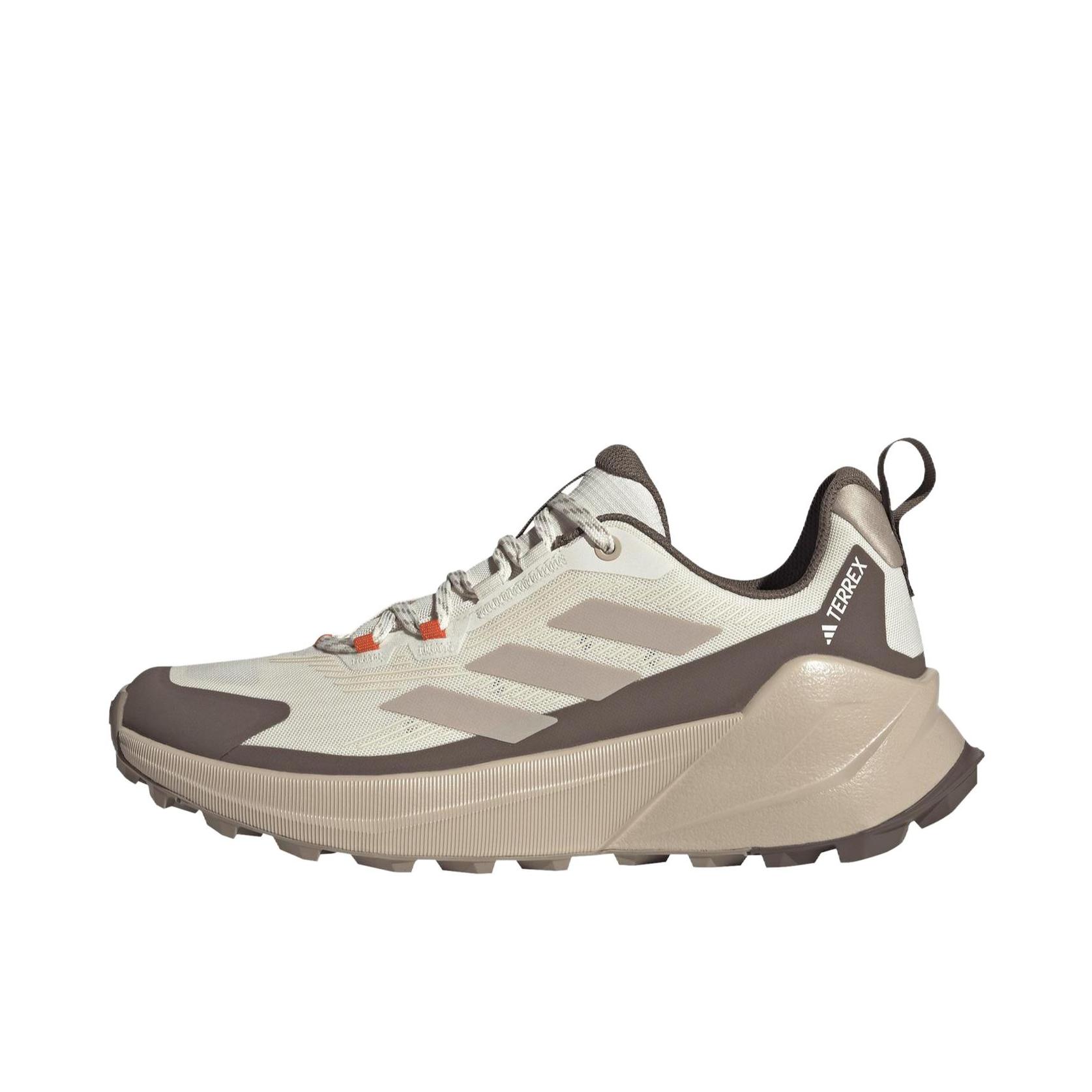 推荐商品：adidas TERREX TRAILMAKER 2.0 GORE-TEX 徒步鞋 户外鞋 耐磨防水透气 女款/棕色/米色