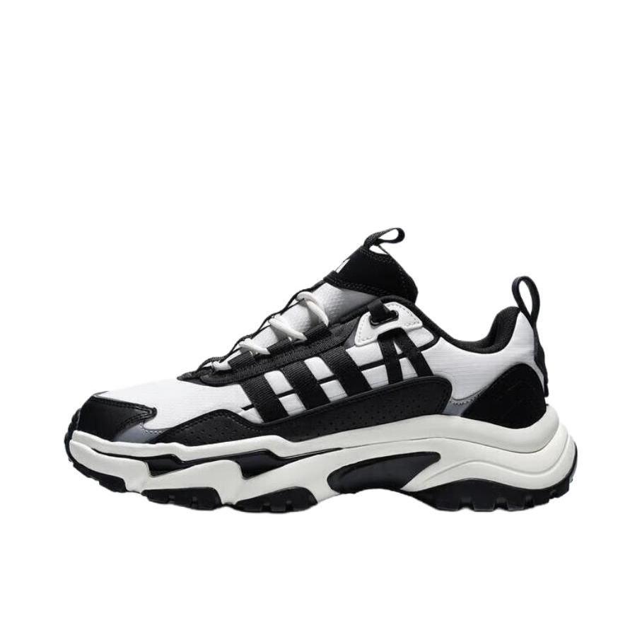 推荐商品：adidas Citywowlk 跑鞋 增高耐磨稳定缓震回弹织物轻运动越野风 黑色/白色