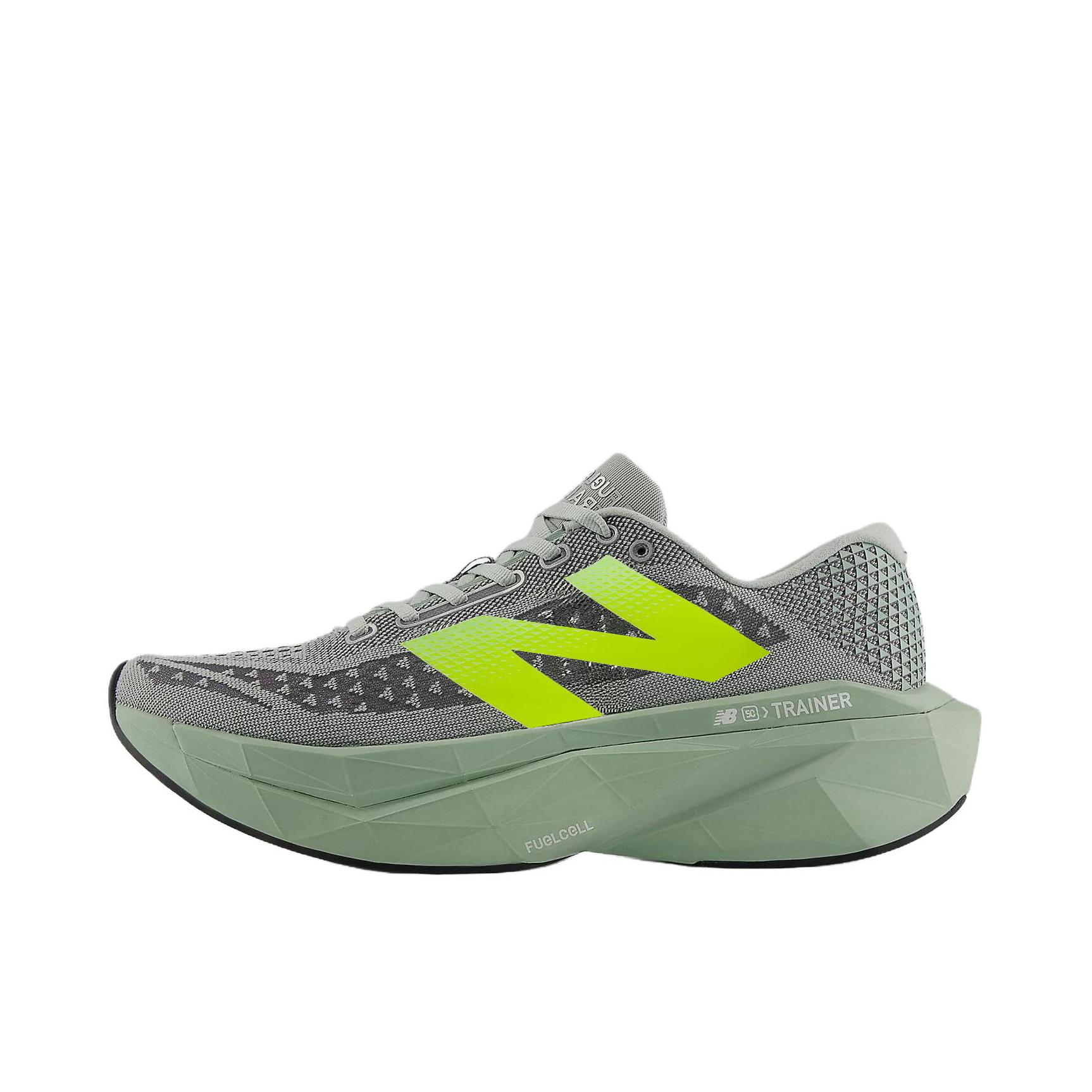 推荐商品：New Balance FuelCell SuperComp Trainer v3 跑鞋 轻量碳板系带防滑耐磨缓震复古公路短跑 D宽/深灰色/绿色