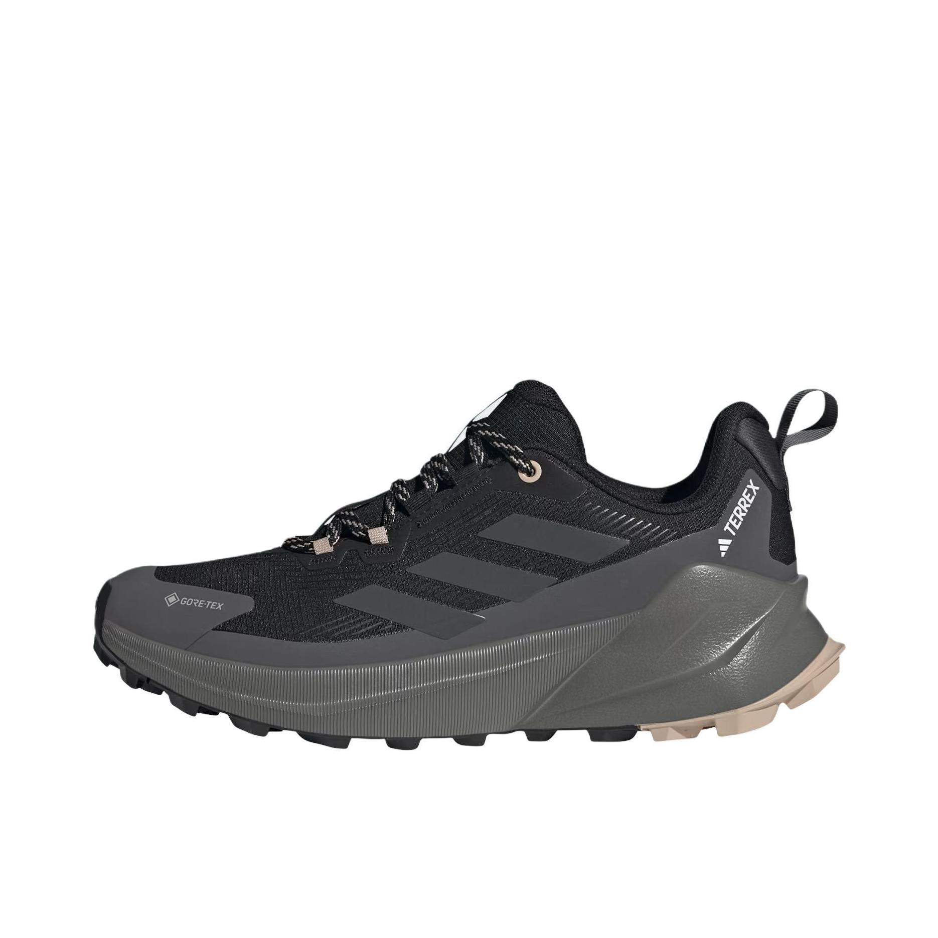推荐商品：adidas TERREX TRAILMAKER 2.0 GORE-TEX 徒步鞋 户外鞋 耐磨防水透气 女款/黑色